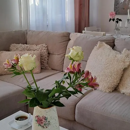 Omnia 公寓 苏博蒂察