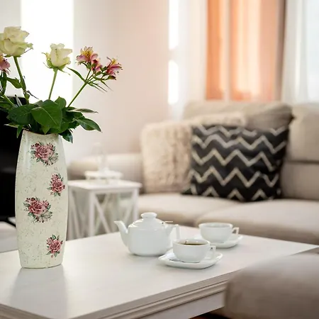 Apartment Omnia Lux *