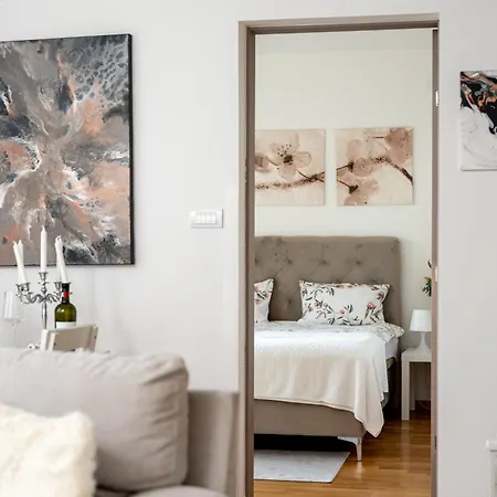 Apartment Omnia Lux